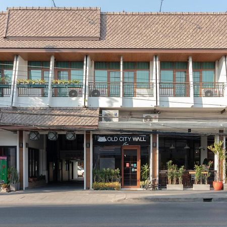 The Old City Wall Inn Chiang Mai Exterior photo
