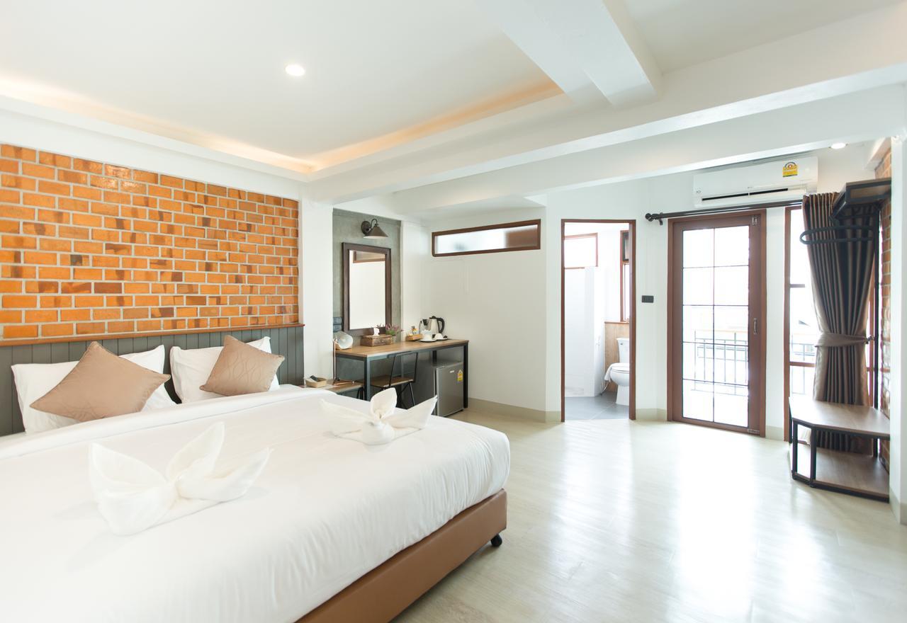 The Old City Wall Inn Chiang Mai Exterior photo