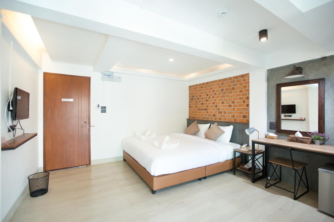 The Old City Wall Inn Chiang Mai Exterior photo