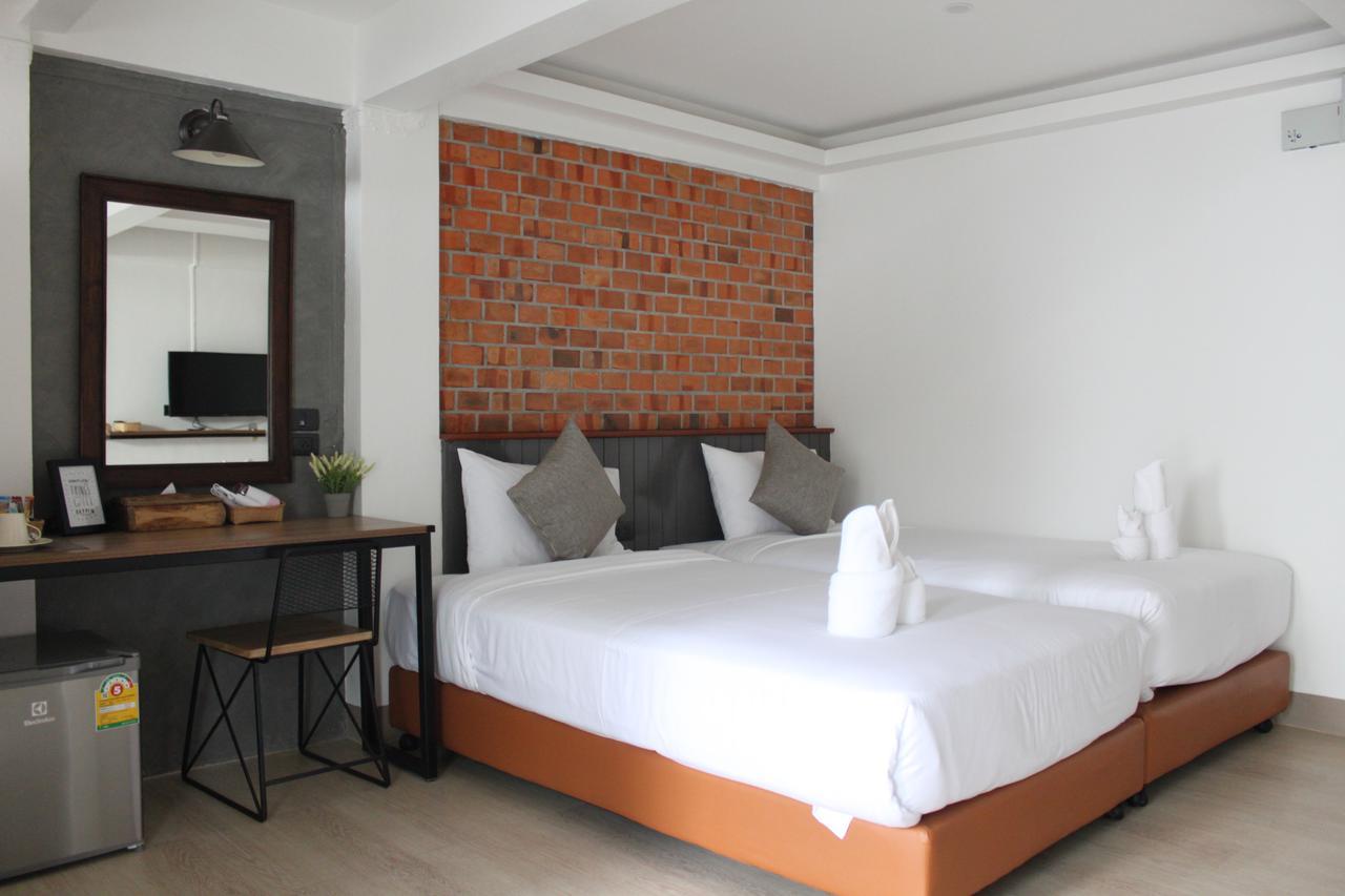 The Old City Wall Inn Chiang Mai Room photo
